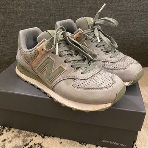 New Balance Women’s 574 Mint